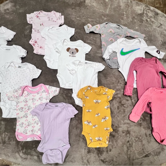 Assorted Kids One Pieces Set - Picture 3 of 3